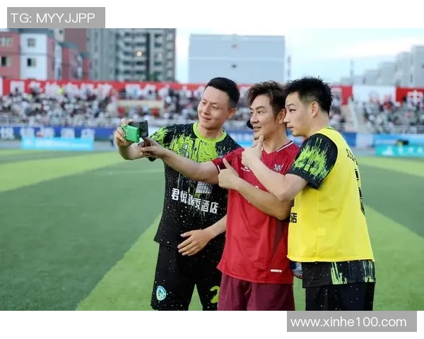 低调实用的足球明星如何在绿茵场上默默奉献与闪耀光芒