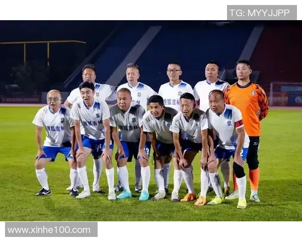 吉林卫视亚泰足球明星助力地方足球发展展现青春活力与团队精神